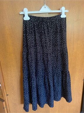 MEROKEETY Polka Dot Black Tiered Maxi Skirt